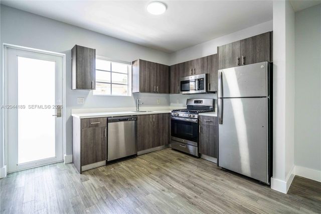 331 85th Street 20, Miami Beach, FL 33141