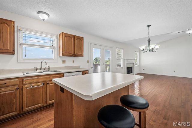 203 Wenona Drive, Washington, MO 63090