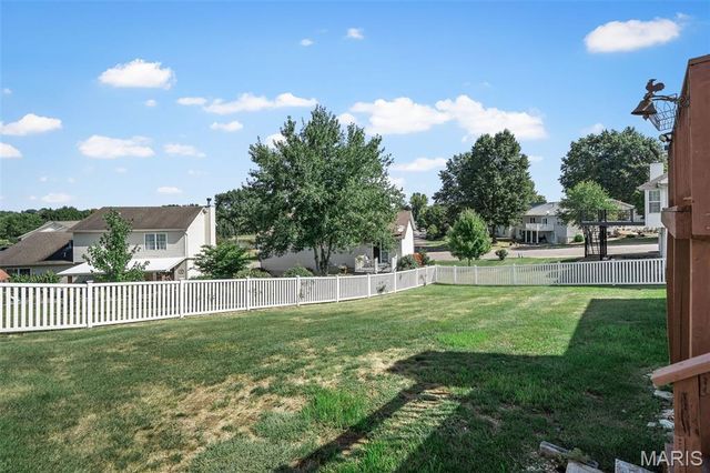 203 Wenona Drive, Washington, MO 63090