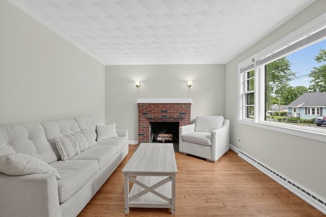 106 Paul St, Dedham, MA 02026