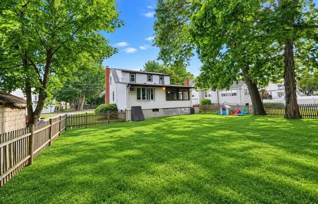 106 Paul St, Dedham, MA 02026