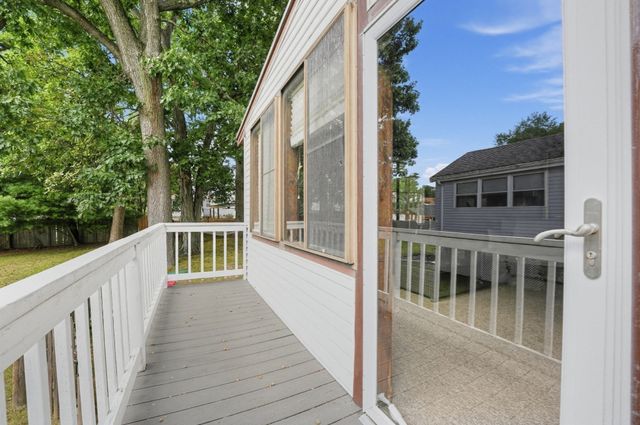 106 Paul St, Dedham, MA 02026