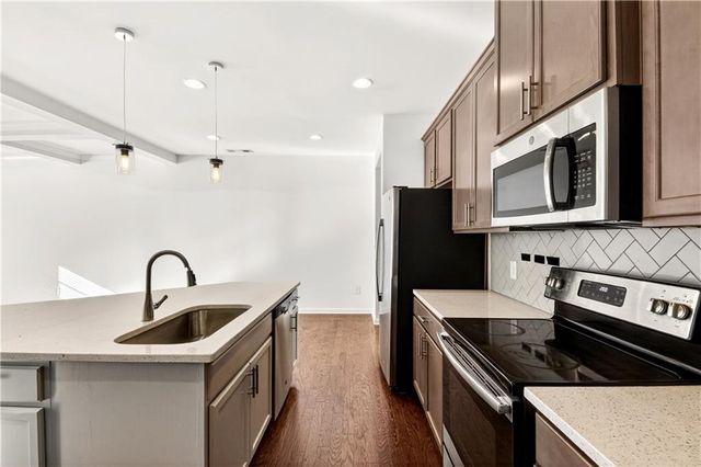 7789 Rutgers Circle, Fairburn, GA 30213