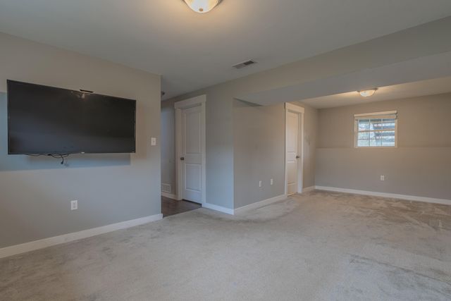 9 Creekside Drive, Florence, KY 41042