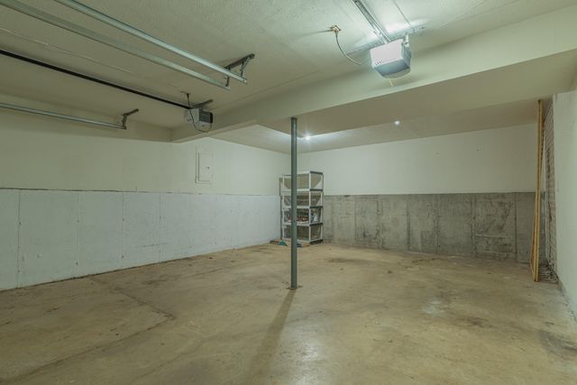 9 Creekside Drive, Florence, KY 41042