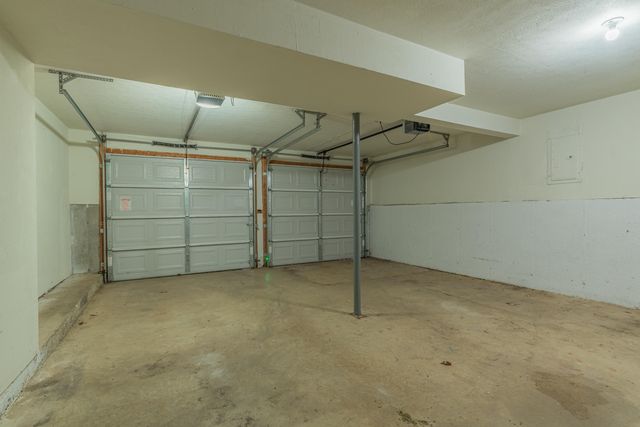 9 Creekside Drive, Florence, KY 41042