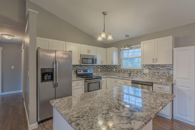 9 Creekside Drive, Florence, KY 41042