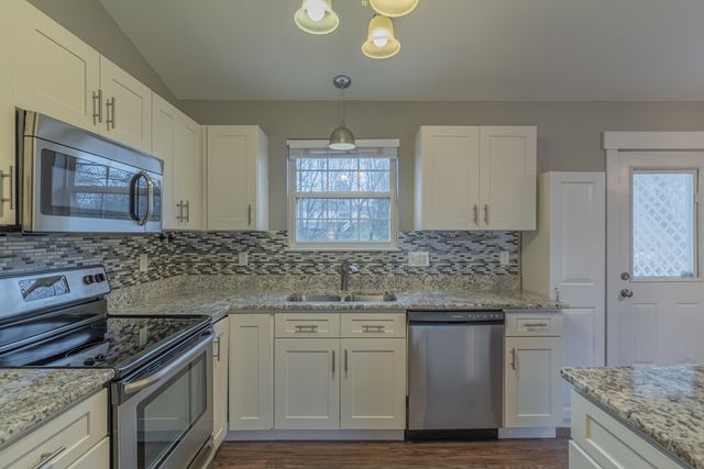 9 Creekside Drive, Florence, KY 41042