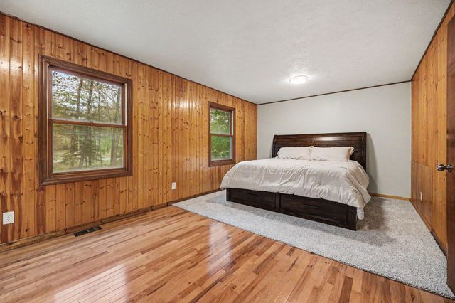 15441 Meddler Avenue NE, Gowen, MI 49326