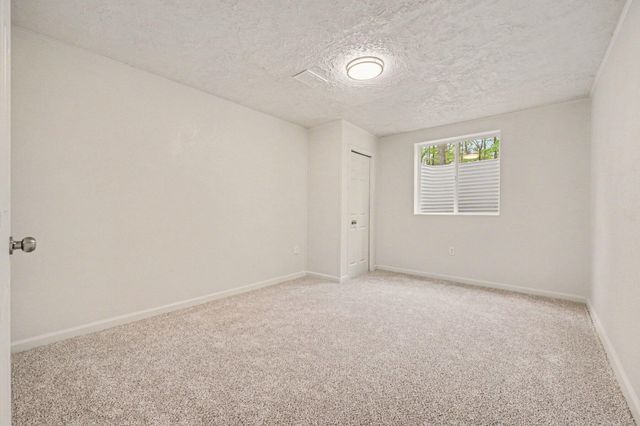 15441 Meddler Avenue NE, Gowen, MI 49326