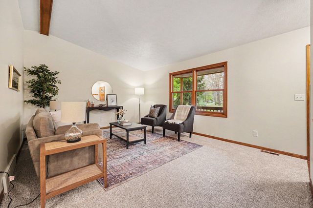 15441 Meddler Avenue NE, Gowen, MI 49326