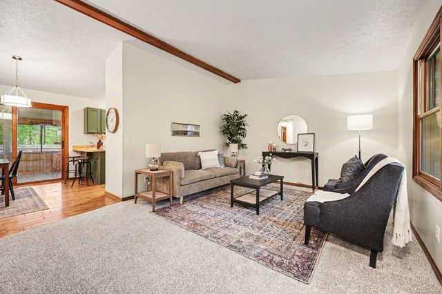 15441 Meddler Avenue NE, Gowen, MI 49326
