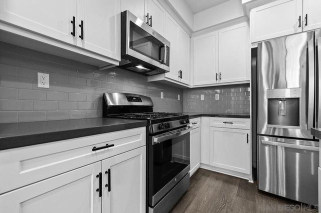 340 Waterbury Ct, Santee, CA 92071