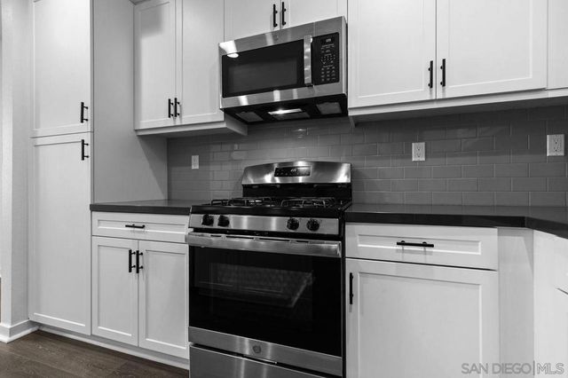 340 Waterbury Ct, Santee, CA 92071
