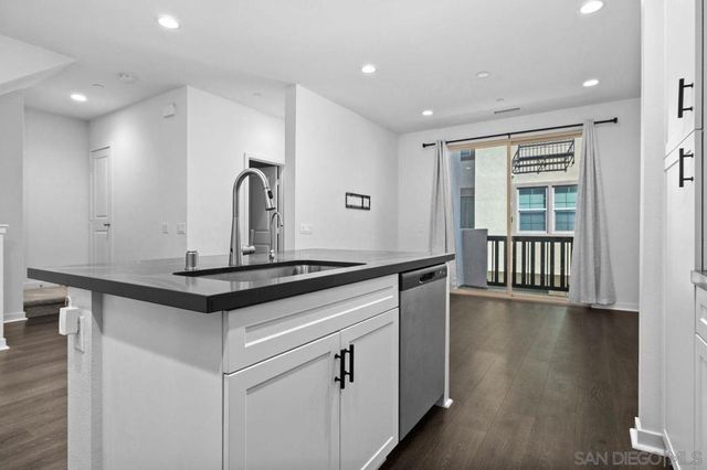 340 Waterbury Ct, Santee, CA 92071