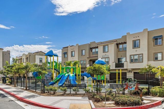340 Waterbury Ct, Santee, CA 92071