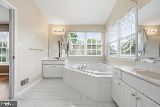 445 TUVIRA LN, Cherry Hill, NJ 08003