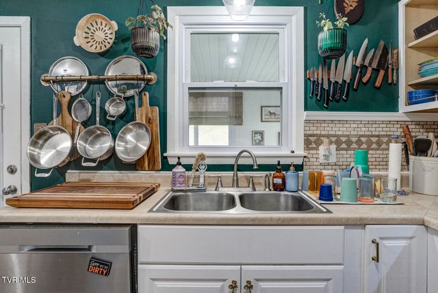 436 Springfield Drive, Bristol, TN 37620