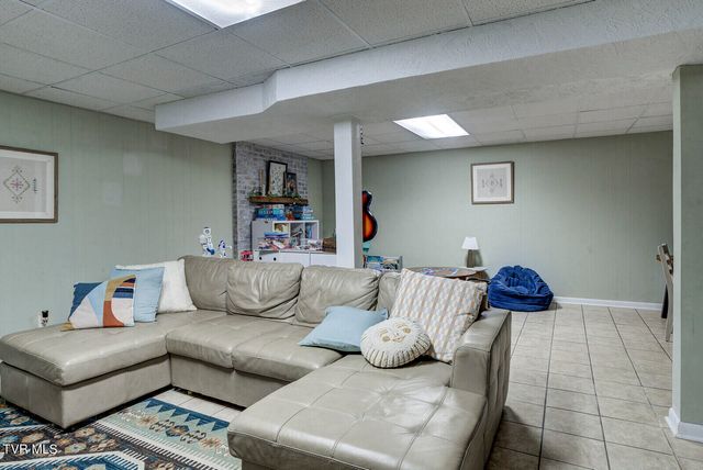 436 Springfield Drive, Bristol, TN 37620