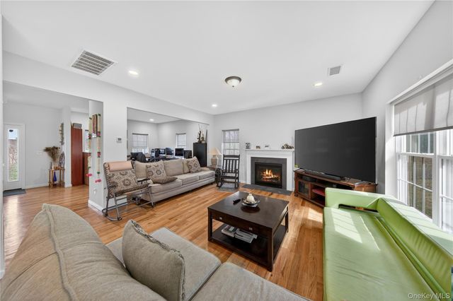 98 Bender Road, Westtown, NY 10998