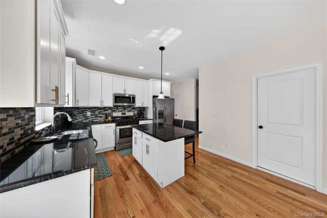 98 Bender Road, Westtown, NY 10998