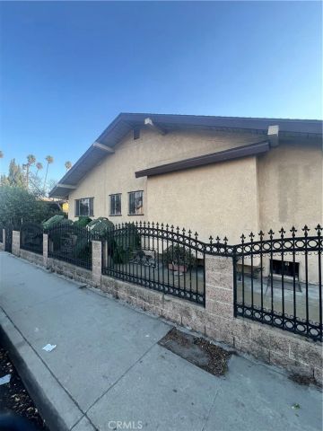 1560 E 66th Street, Los Angeles, CA 90001