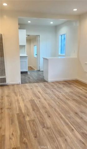 1560 E 66th Street, Los Angeles, CA 90001