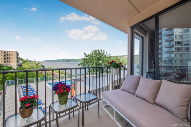 1155 Warburton Avenue 3PR, Yonkers, NY 10701