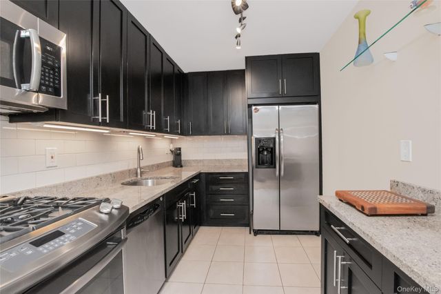 1155 Warburton Avenue 3PR, Yonkers, NY 10701