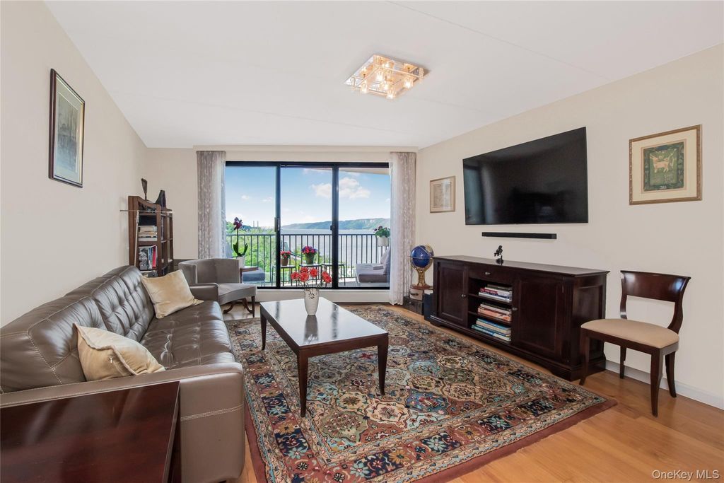1155 Warburton Avenue 3PR, Yonkers, NY 10701