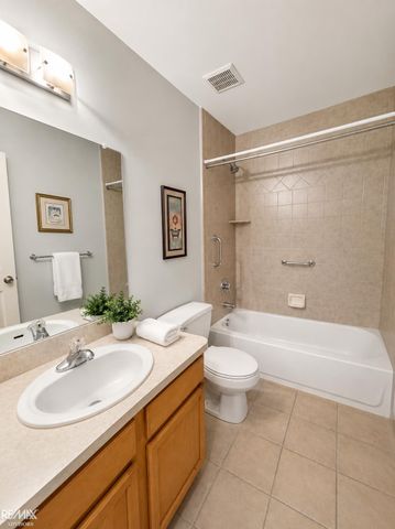 9662 Nook Road, Algonac, MI 48001