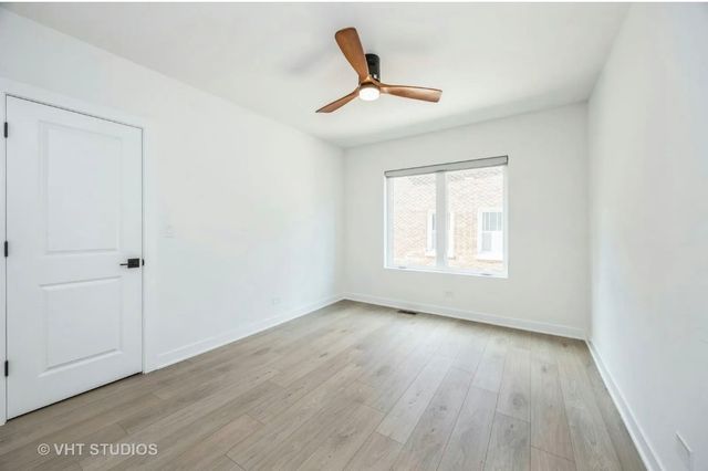 823 N La Grange Road 1, La Grange Park, IL 60526