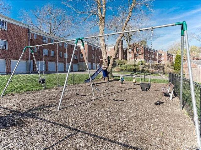 441 W Main Street 3B, Huntington, NY 11743