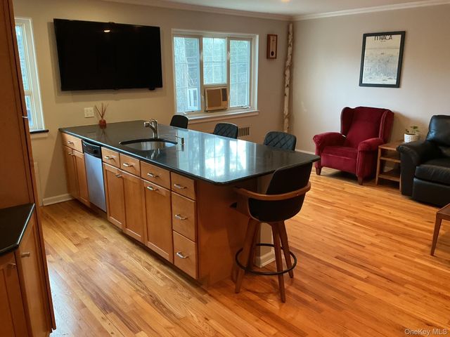 441 W Main Street 3B, Huntington, NY 11743