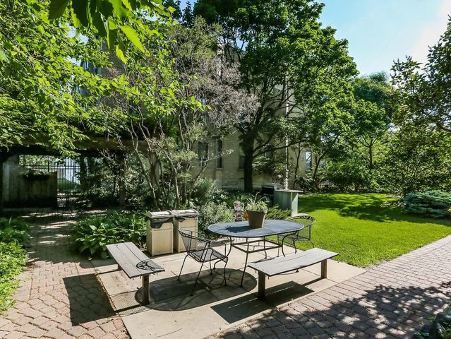 1811 Elliot Avenue 2, Minneapolis, MN 55404