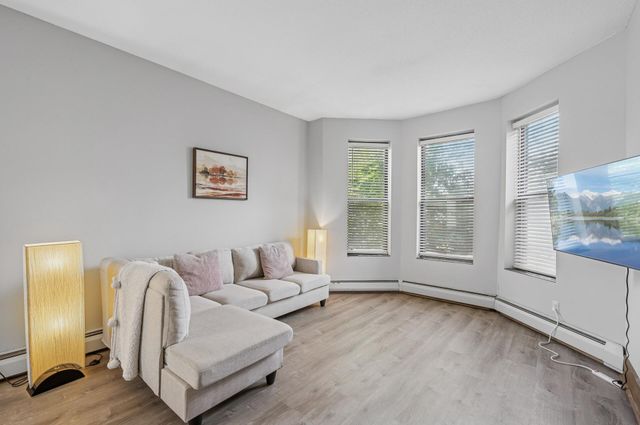 1811 Elliot Avenue 2, Minneapolis, MN 55404