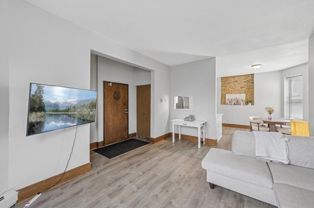 1811 Elliot Avenue 2, Minneapolis, MN 55404