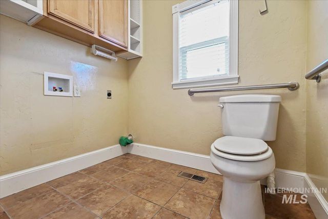 520 N 16th, Nampa, ID 83687