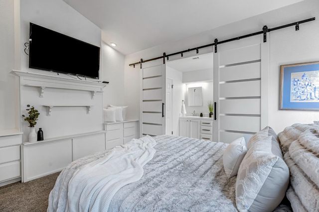 2361 Cromwell Avenue, Clovis, CA 93611