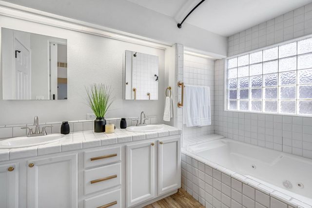 2361 Cromwell Avenue, Clovis, CA 93611