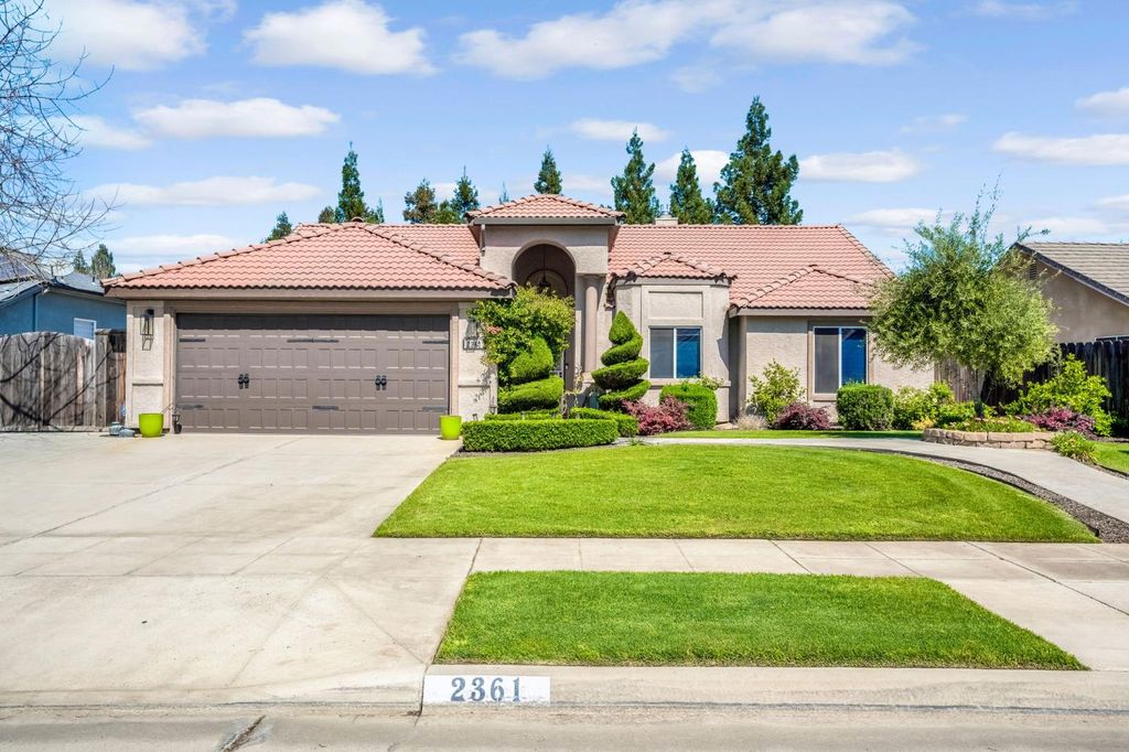 2361 Cromwell Avenue, Clovis, CA 93611