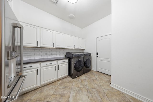 18754 E Oak Hill Lane, Queen Creek, AZ 85142