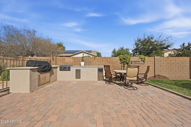 18754 E Oak Hill Lane, Queen Creek, AZ 85142