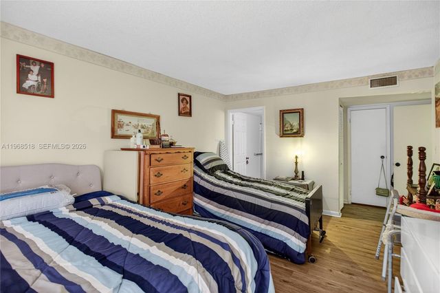 470 N Laurel 4, Margate, FL 33063