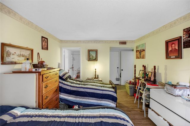 470 N Laurel 4, Margate, FL 33063