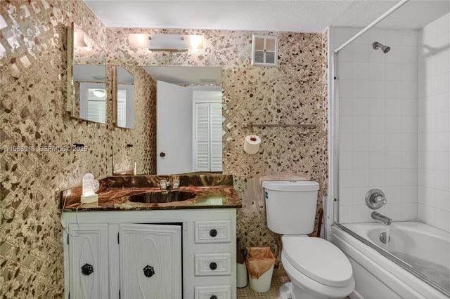 470 N Laurel 4, Margate, FL 33063