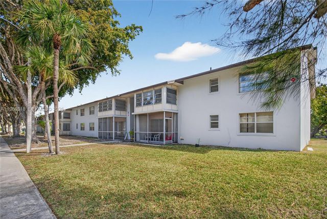 470 N Laurel 4, Margate, FL 33063