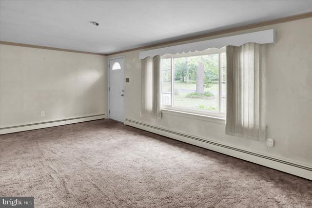 6 FREED AVE, Spring City, PA 19475