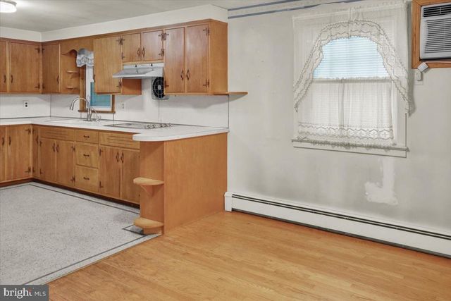 6 FREED AVE, Spring City, PA 19475