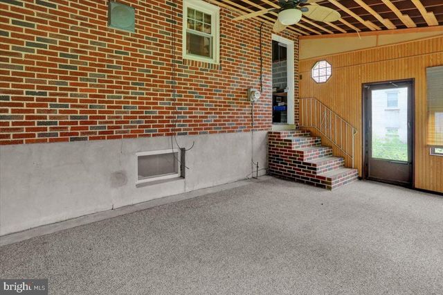 6 FREED AVE, Spring City, PA 19475